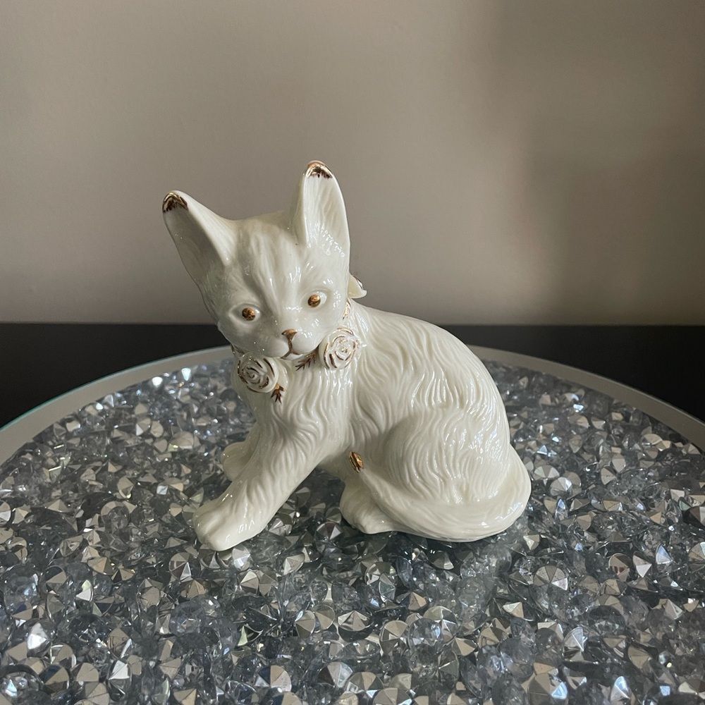 Chic gold white Cat statue trinket home house decoration office decor minimalist